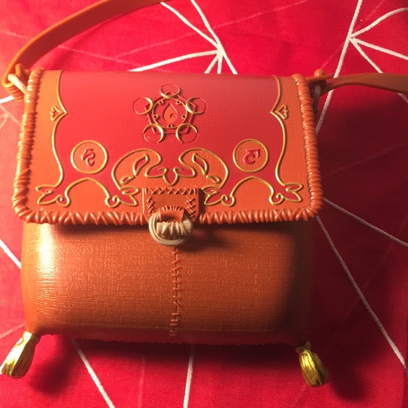 Disney Raya Adventure bag - Picture 4 of 8